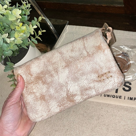 NWT Bed Stu Leather Cadence Wallet Wristlet Crossbody Nectar Lux MSRP $175 - Picture 8 of 16